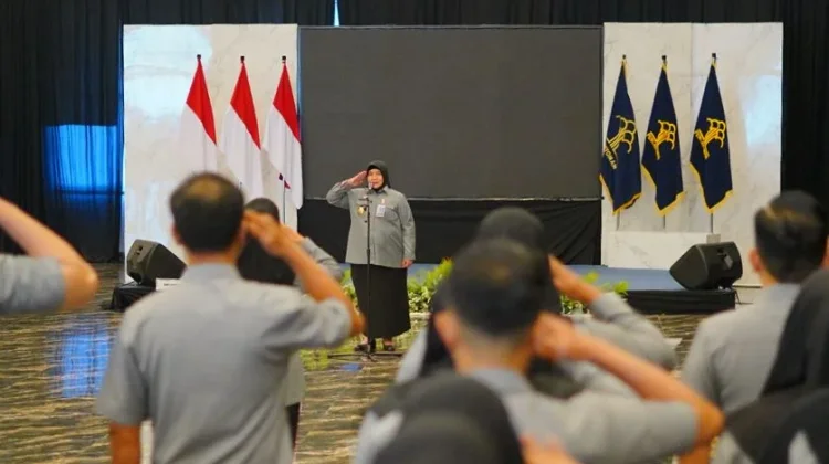 Plh Kakanwil Apresiasi Capaian Kinerja Kanwil Kemenkum Sulsel dalam Apel Pagi