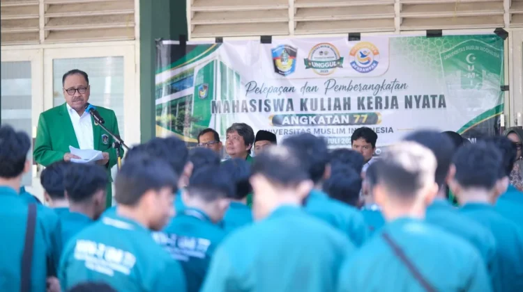 Rektor UMI Makassar Tekankan Etika Mahasiswa dalam Masa KKN