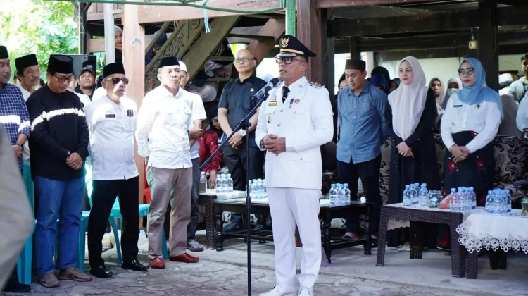 Lepas Jenazah Arifin Junaidi, Wabup Lutra: Beliau Orang Baik