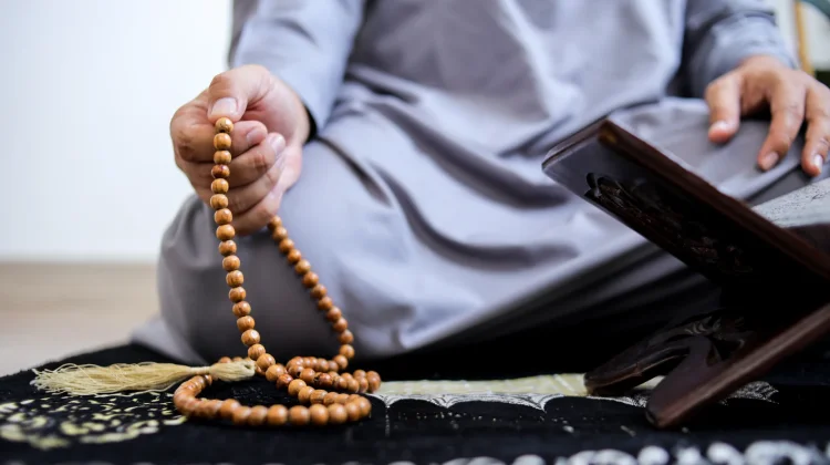 Istighfar: Kunci Pembuka Pintu Rezeki