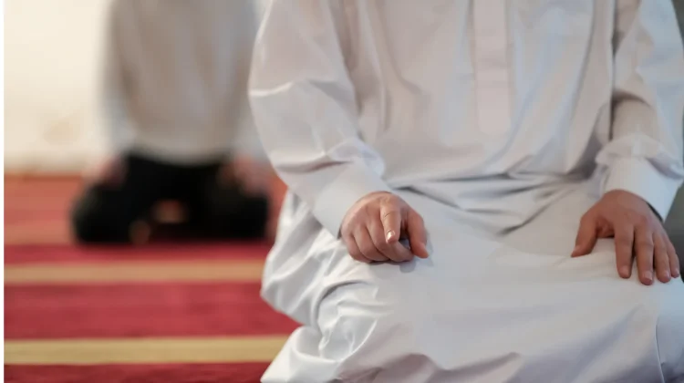 Pentingnya Fasih Bacaan Al-Quran bagi Imam Shalat