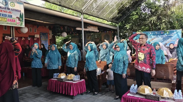 Ribuan Ibu Hamil di Gowa Minum MMS, Serentak Ikut Pecahkan MURI