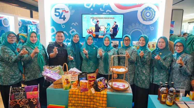 PKK dan Dekranasda Gowa Promosikan UMKM di HKG PKK Nasional