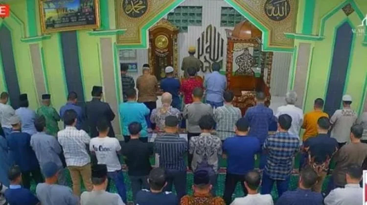 Lima Keutamaan Istimewa Bagi Muslim yang Gemar Melangkahkan Kaki ke Masjid