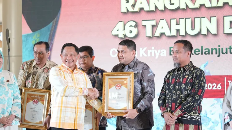 Makassar Raih Penghargaan Nasional Wastra dan Kriya, Appi-Melinda Perkuat UMKM