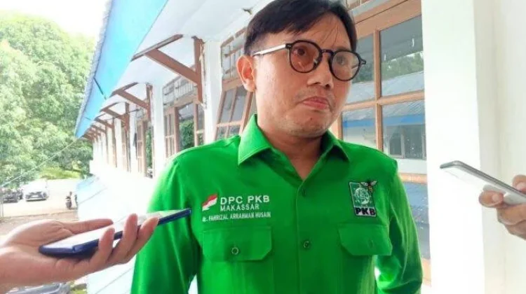 Legislator Makassar Fahrizal, Dukung Gerakan Ayah Antar Anak Sekolah