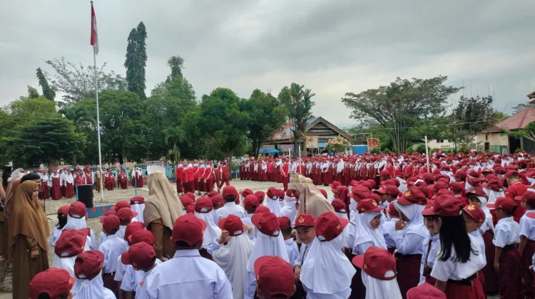Hari Pertama Masuk Sekolah, Kepala SD Katokkoan Tekankan Stop Bullying