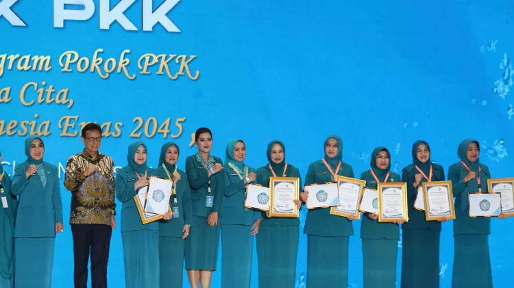 TP PKK Gowa Raih Penghargaan Percepatan Penurunan Zero Dose