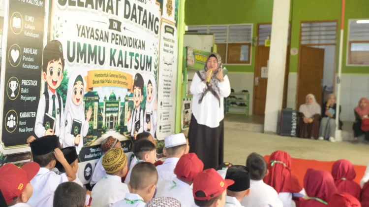 Mata Muda MIS Ummu Kaltsum Tanamkan Karakter Islami Siswa