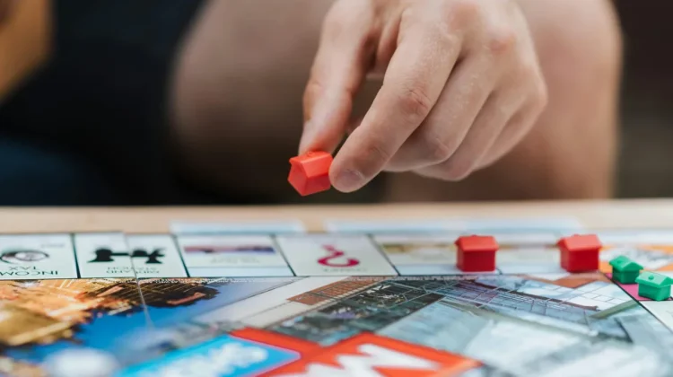 Netflix Adaptasi Monopoly Jadi Reality Show Berhadiah Rp32 Miliar