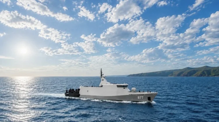 KRI Marlin Bergerak Evakuasi KLM Nurul Salsa Selayar