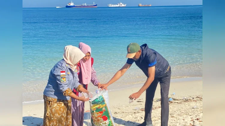 Kecamatan Ujung Pandang Edukasi Warga Lae-Lae untuk Memilah Sampah
