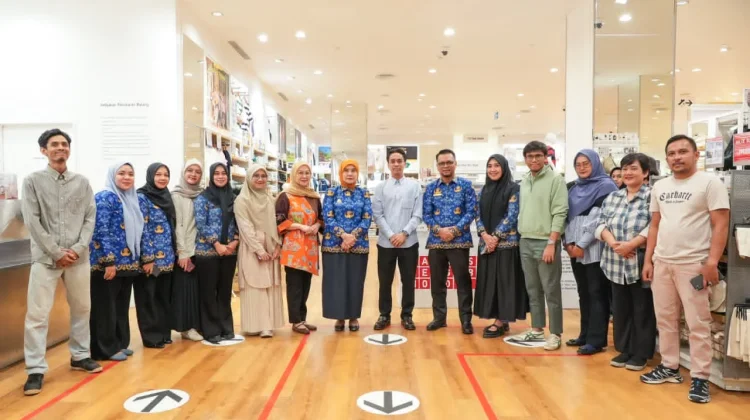 Dorong UMKM Lokal Tembus Pasar Nasional, Wawali Makassar Resmikan UNIQLO