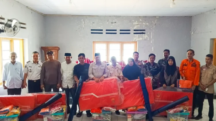 Wabup Selayar Salurkan Bantuan Logistik untuk Korban KLM Nurul Salsa