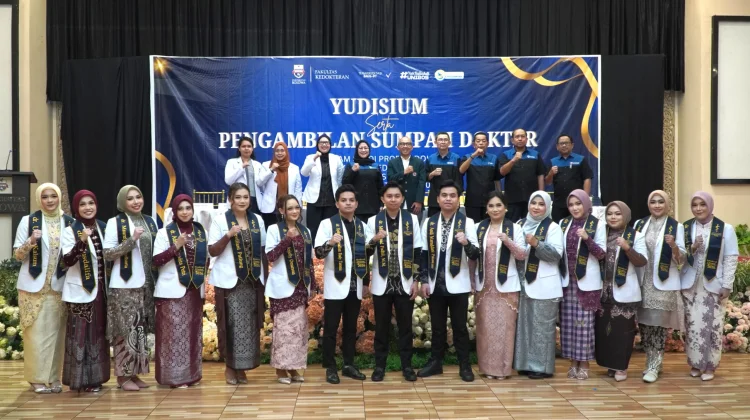 Lima Belas Dokter Baru Unibos Resmi Diambil Sumpah
