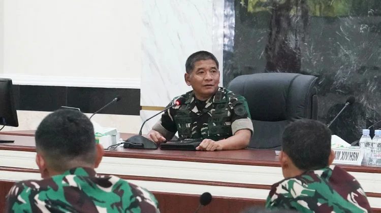 Pangdam XIV/Hasanuddin Terima Paparan Latihan Menembak dan Kebencanaan