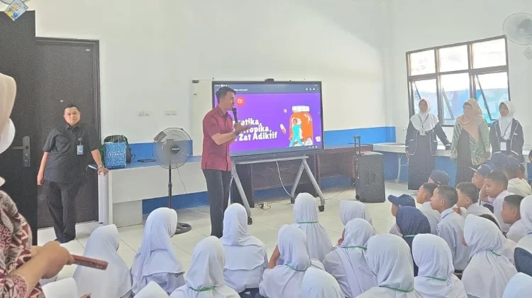 Kemenkum Ingatkan Siswa SMPN 45 Makassar Dampak Buruk Penyalahgunaan Napza