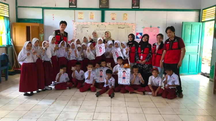 Mahasiswa KKN Unhas Edukasi Personal Hygiene Siswa SD di Barru