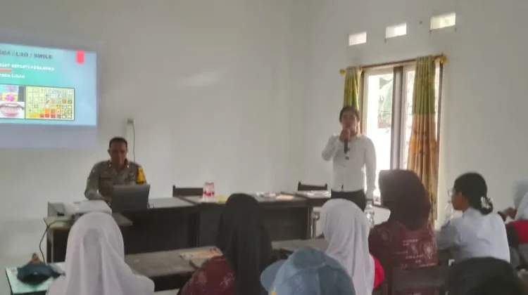 Satresnarkoba beri Sosialisasi Penyalahgunaan Narkoba di SMKN 5 Palopo