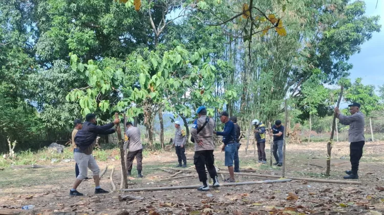 Berantas Penyakit Masyarakat, Polsek Bantimurung Bongkar Arena Sabung Ayam