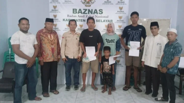 BAZNAS Selayar Santuni Korban Selamat Tragedi KLM Nurul Salsa