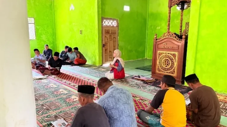 Mahasiswa KKN Unhas Edukasi Etnomedisin di Desa Leppangeng