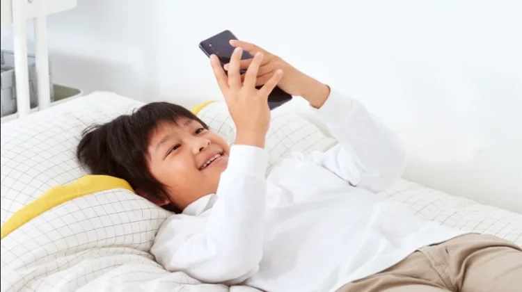 Fenomena Rabun Jauh pada Anak, Dokter Ikhsan: Pengaruh Gadget dan Kurang Main Diluar