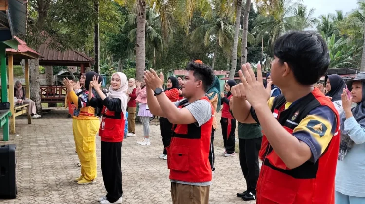 Mahasiswa KKN Unhas Gelar Edukasi dan Senam Cegah Hipertensi di Desa Lagading