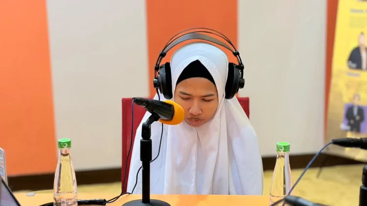 Annisa Berhasil Juara Puisi setelah Berkali Gagal