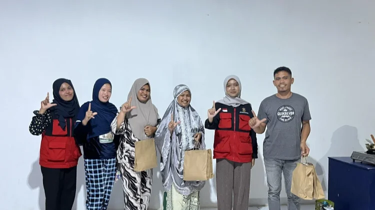 Edukasi Manfaat Infused Water, Lawan Hipertensi bagi Warga di Desa Lombo Sidrap
