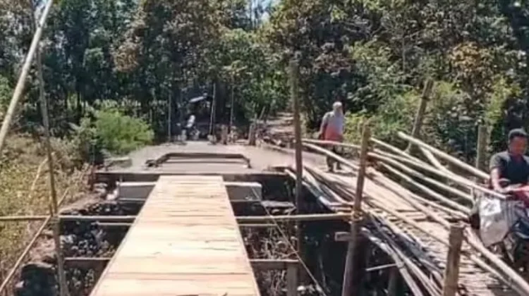Pembangunan Jembatan Gantung Gowa Capai Progres  Enam Puluh Persen