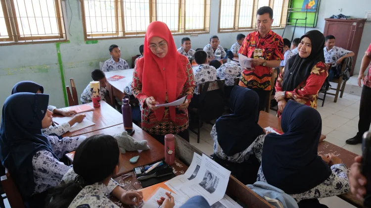 Bupati Gowa Tinjau Pembelajaran dan Fasilitas Sekolah di SMPN 1 Sungguminasa