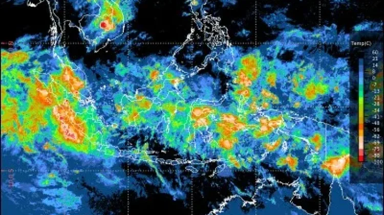 Cuaca Sulsel 31 Juli: Waspada Angin Kencang di Wilayah Barat dan Selatan