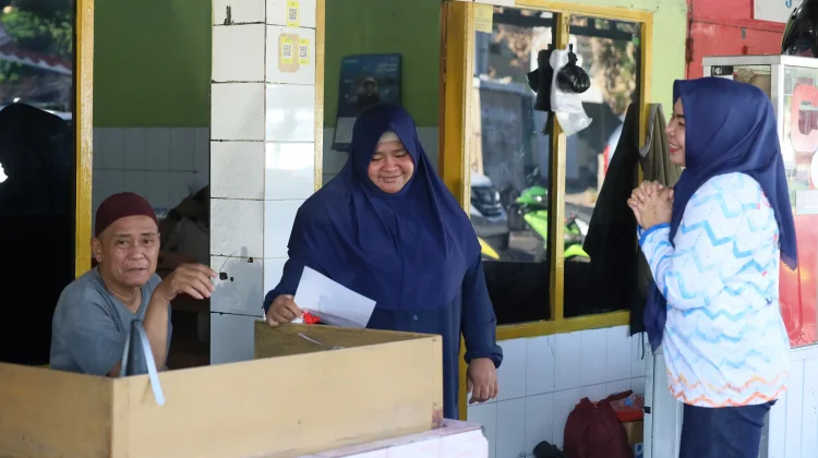 TP PKK, Dekranasda, dan Pokja Bunda PAUD Door to Door Edukasi Pemilahan Sampah