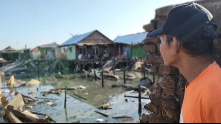 Nasib Warga Pesisir Korban Kebakaran Kehilangan Tempat Tinggal