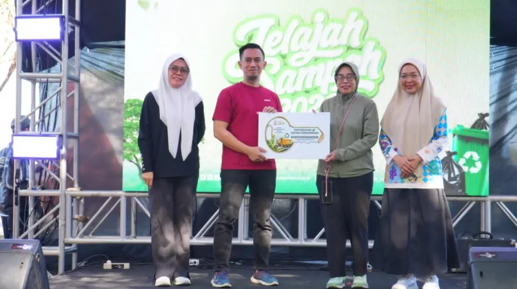 Melinda Aksa Ajak Warga Makassar Jadikan Pilah Sampah sebagai Budaya dari Rumah