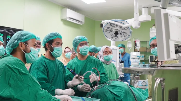 RSUD Labuang Baji Hadirkan Operasi ETOS Penanganan Tumor Otak