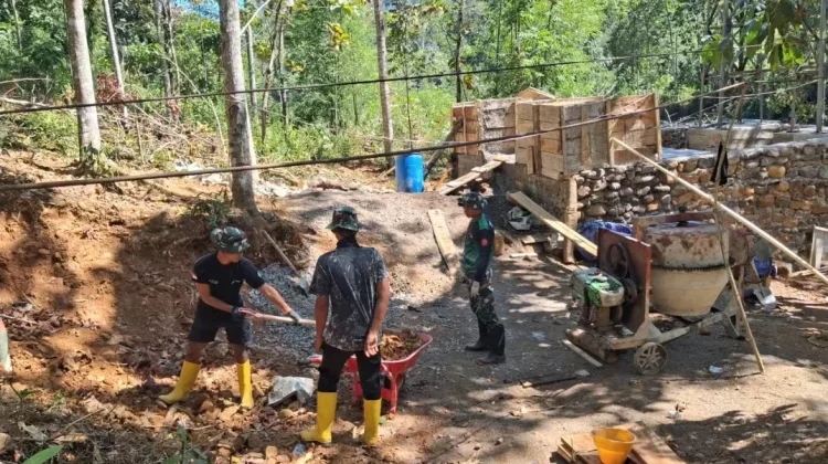 Kodim 1409/Gowa Terus Menggenjot Pembangunan Jembatan Gantung Tahap V