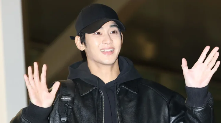 Kim Soo-hyun Kembali ke Hadapan Publik