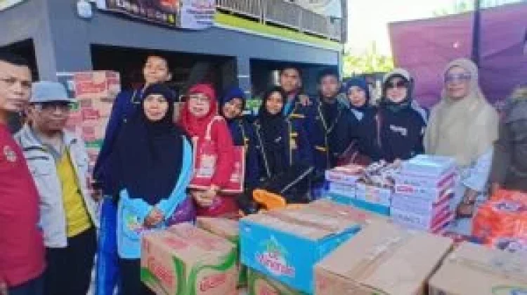 SMPN 15 Makassar Salurkan Bantuan Korban Kebakaran Tallo