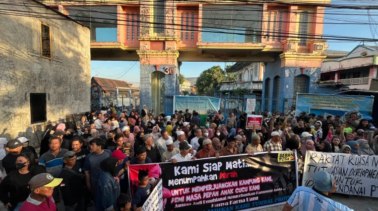 Tamalanrea Tolak Jadi Lokasi PLTSa, Ratusan Warga Turun ke Jalan