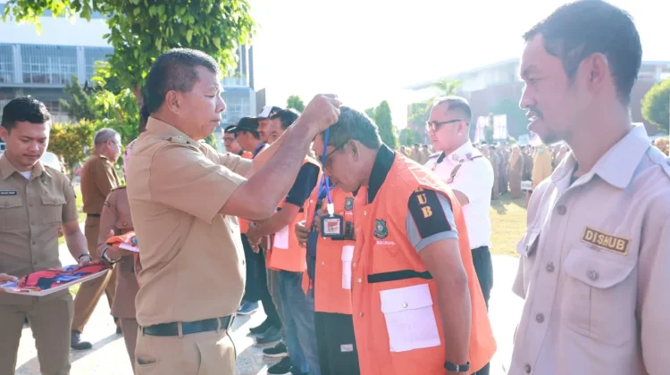 Tata Perparkiran, Dishub Bulukumba Lengkapi Petugas dengan Rompi dan ID Card