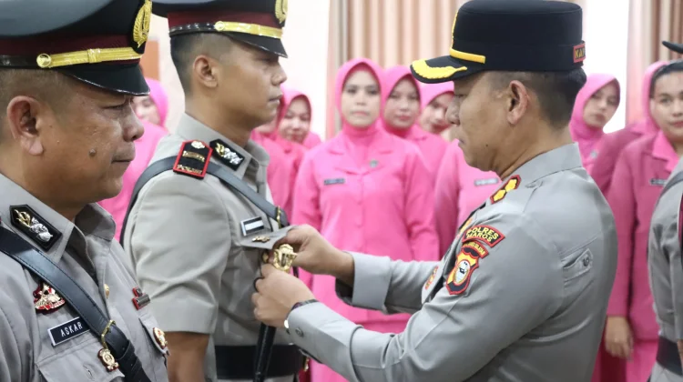 Penyegaran Organisasi, Lima Pejabat Utama Polres Maros Resmi Berganti