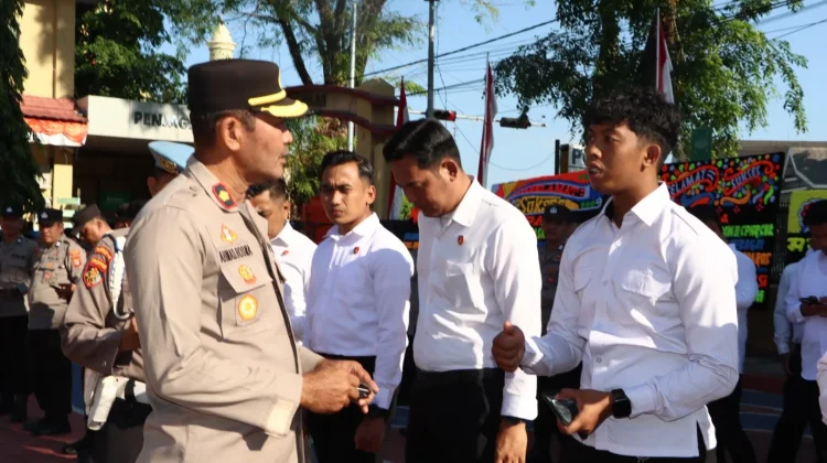 Polres Maros Perkuat Pengawasan Internal, Disiplin Personel Diperiksa