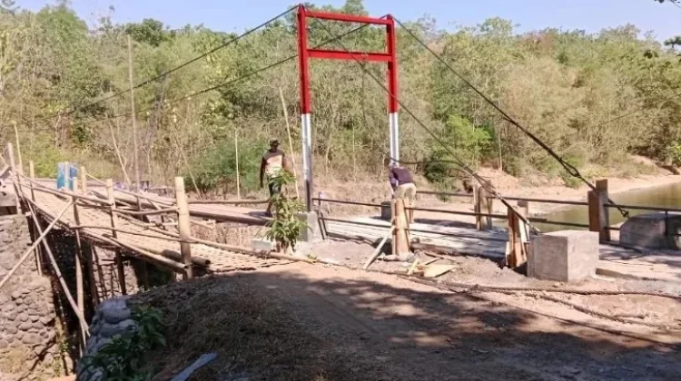 Kodim 1409/Gowa Percepat Penyelesaian Jembatan Gantung Dua Titik