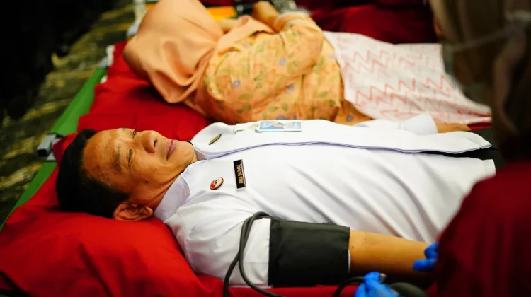 Peringati Hari Pengayoman ke-81, Kemenkum Sulsel Sumbangkan 68 Kantong Darah