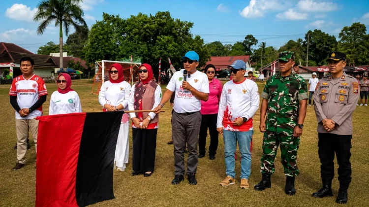 Bupati Lutra Resmi Buka Rangkaian HUT ke-81 RI di Kec.Sabbang