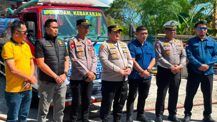 Polres Selayar Bawa 10 Ribu Liter Air Bersih untuk Warga Appatanah