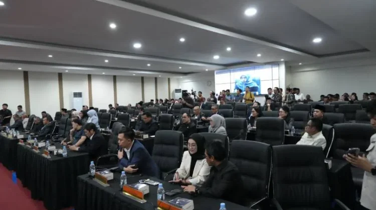 Paripurna DPRD Sulsel Tunda Pengesahan Ranperda Pajak