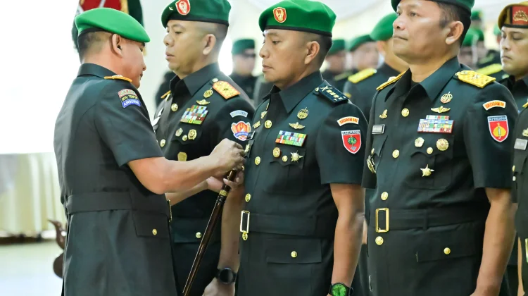 Pangdam XIV/Hasanuddin serah terimakan sembilan jabatan baru